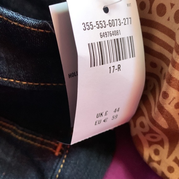 Brand new hollister jeans - Picture 4 of 7